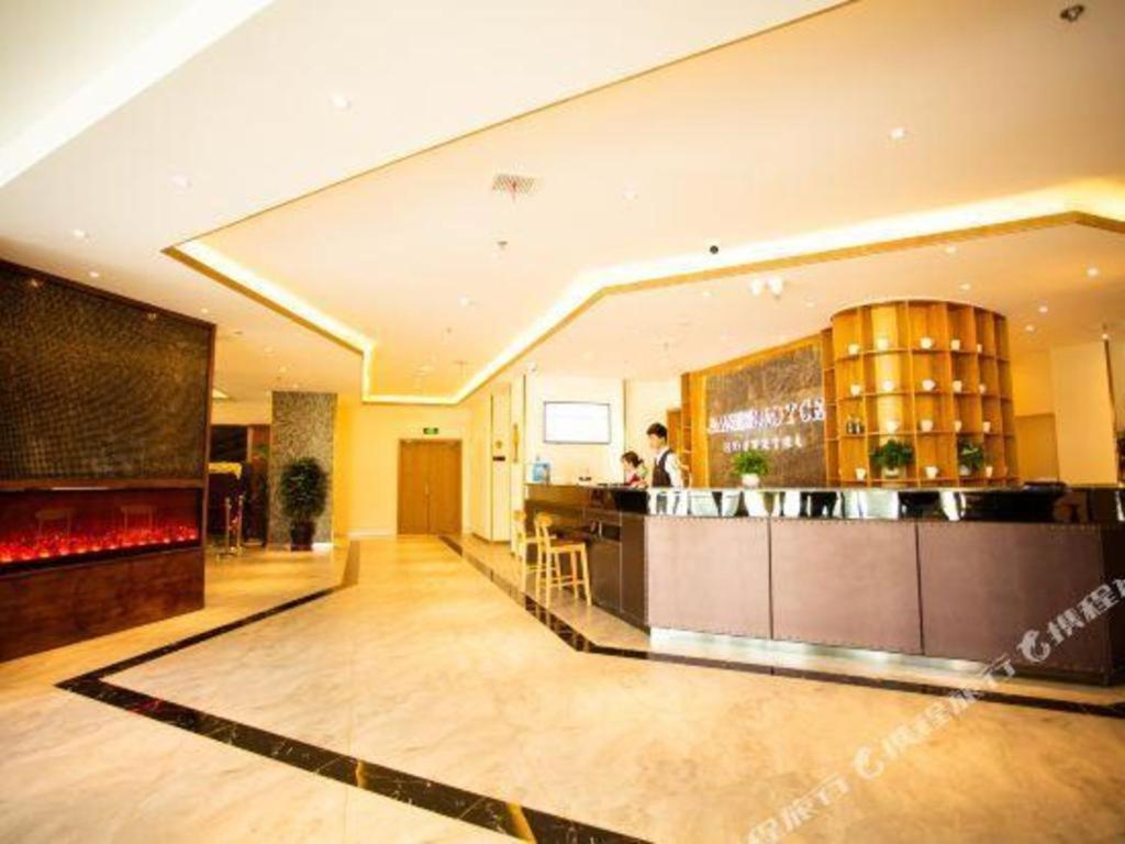 James Joyce Coffetel Qingdao Oriental Cinema Chaoyangshan Metro Station Hotel Exterior photo